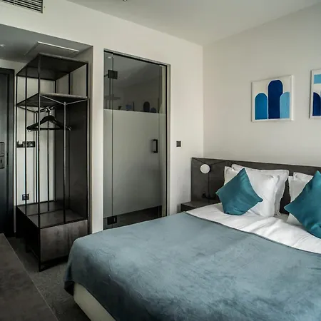 Bizarre Boutique Hotel