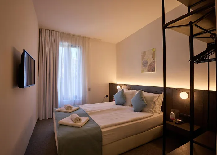 Bizarre Boutique ホテル