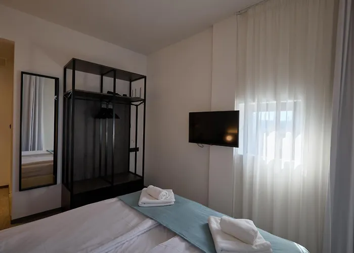 Bizarre Boutique ヴァルナ