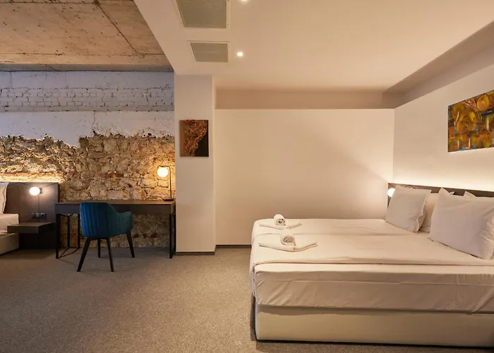 Hotel Bizarre Boutique